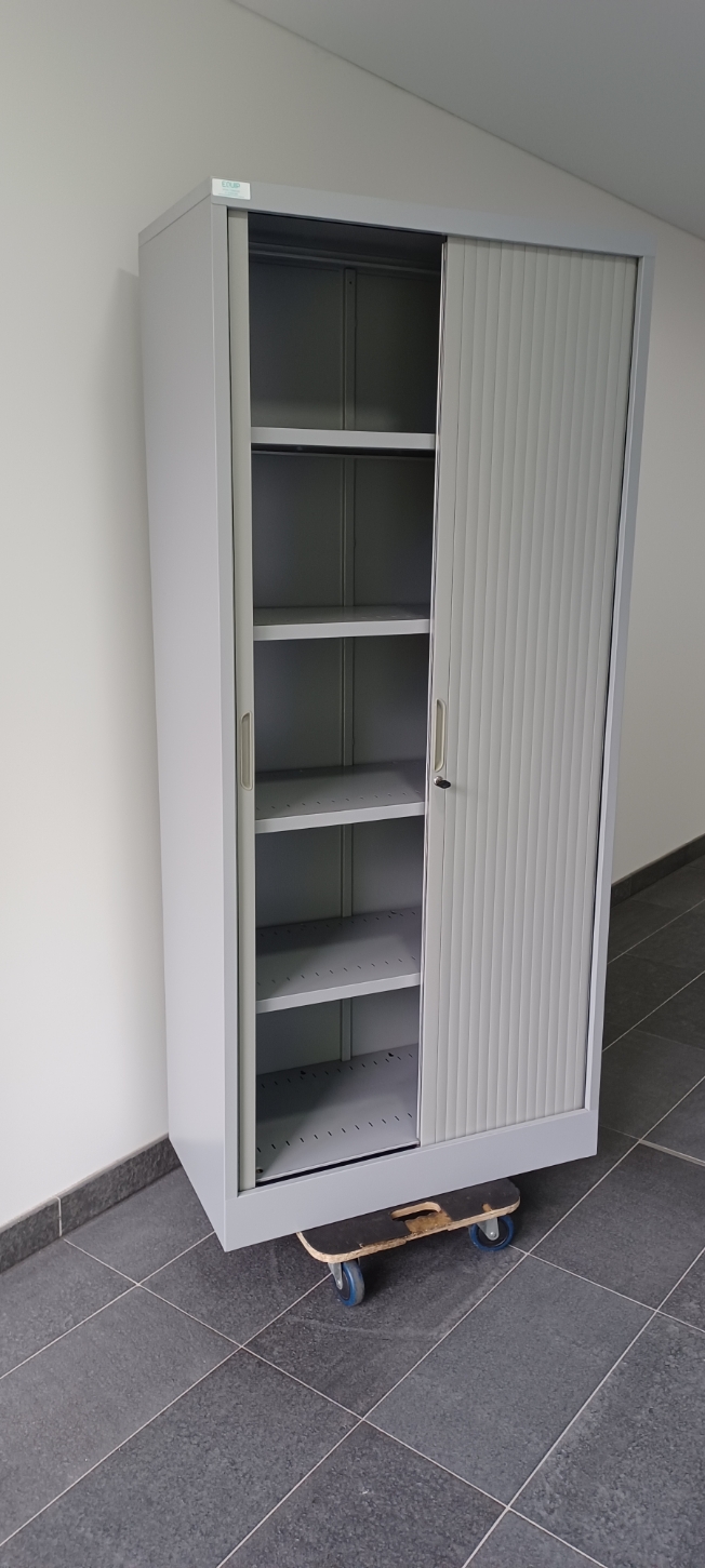 Storage cabinet